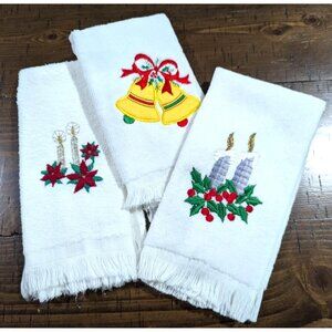 Vintage Christmas Finger Tip Bathroom Towels with Candles and Bells Set of 3